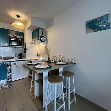 T2 - La Rochelle - Lr910-012 Fontenille-Saint-Martin-d'Entraigues